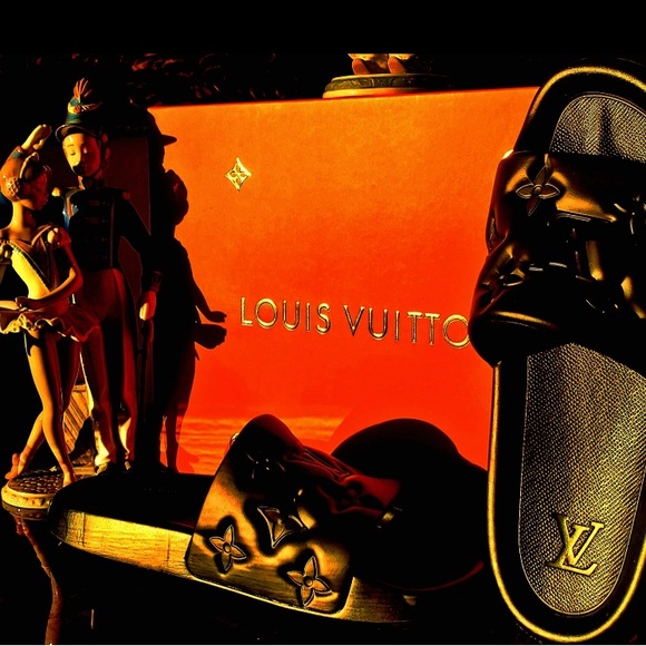 Louis Vuitton LV Monogram Mule Slides Sandals Embossed Waterfront Black - Picture 7 of 11